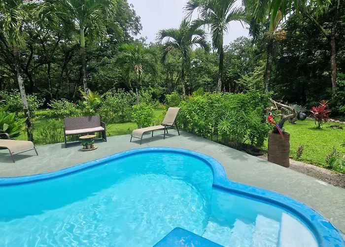 Jungle 5 Hébergement de vacances *